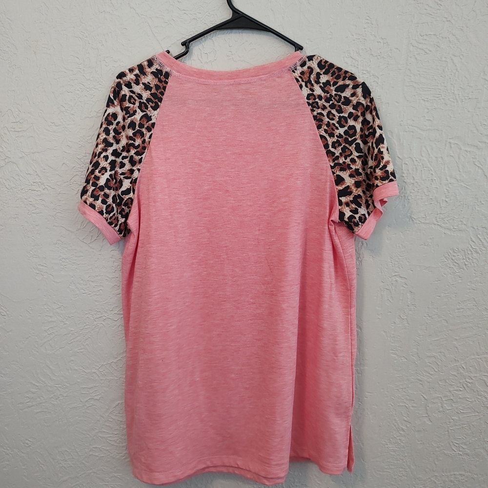 Pink shirt - Picture 2 of 2